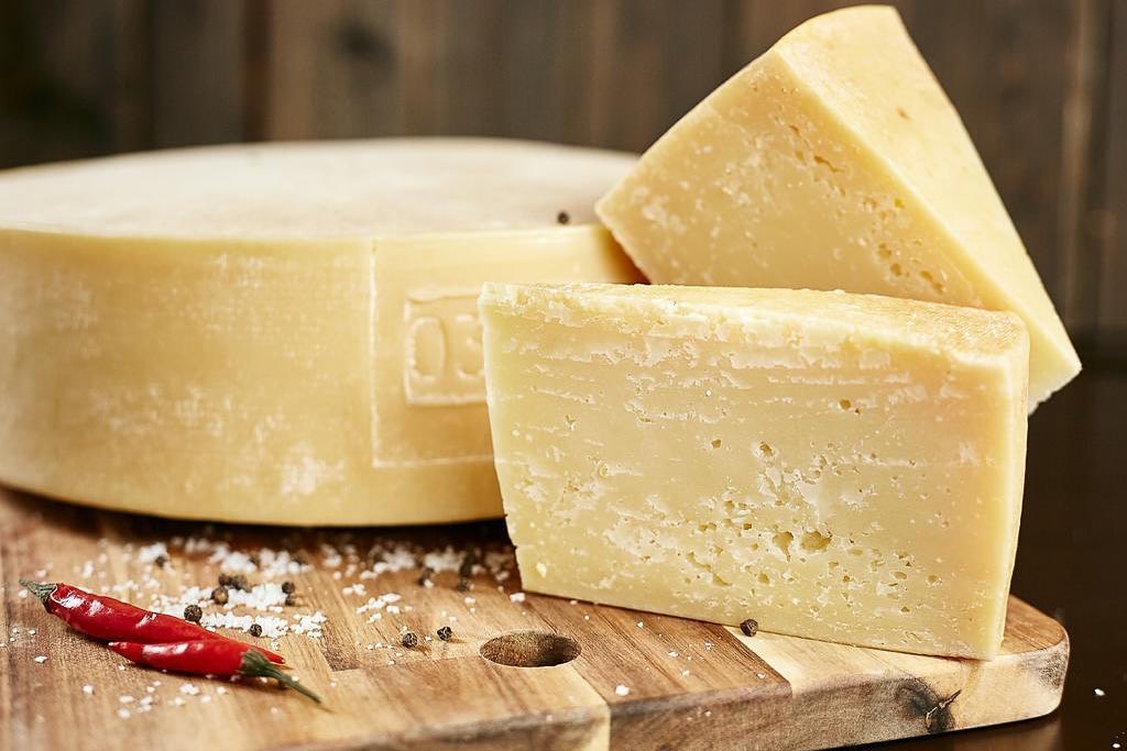 Угличский сыр пепперони: Польза и особенности