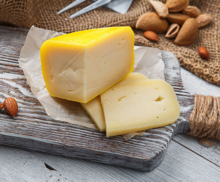 Твердый сыр Эдам: рецепт в домашних условиях