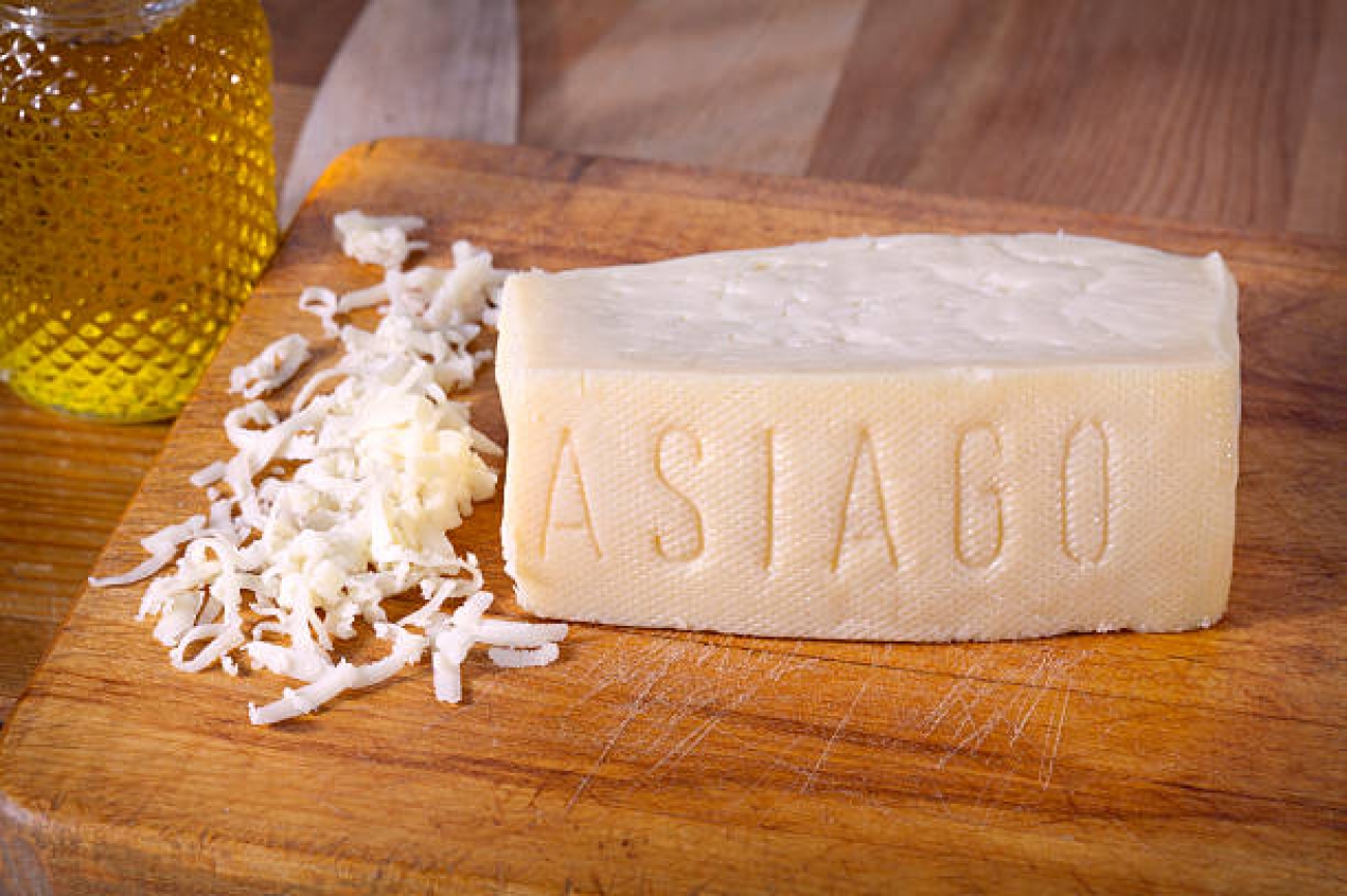 Сыр Азиаго: описание и рецепт приготовления сорта