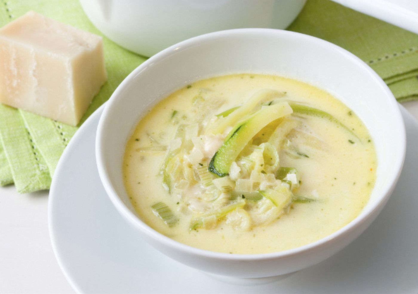 Гречнево-сырный суп с кабачками: пошаговый рецепт